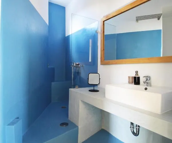 Nefeli Tinos * Τριαντάρος